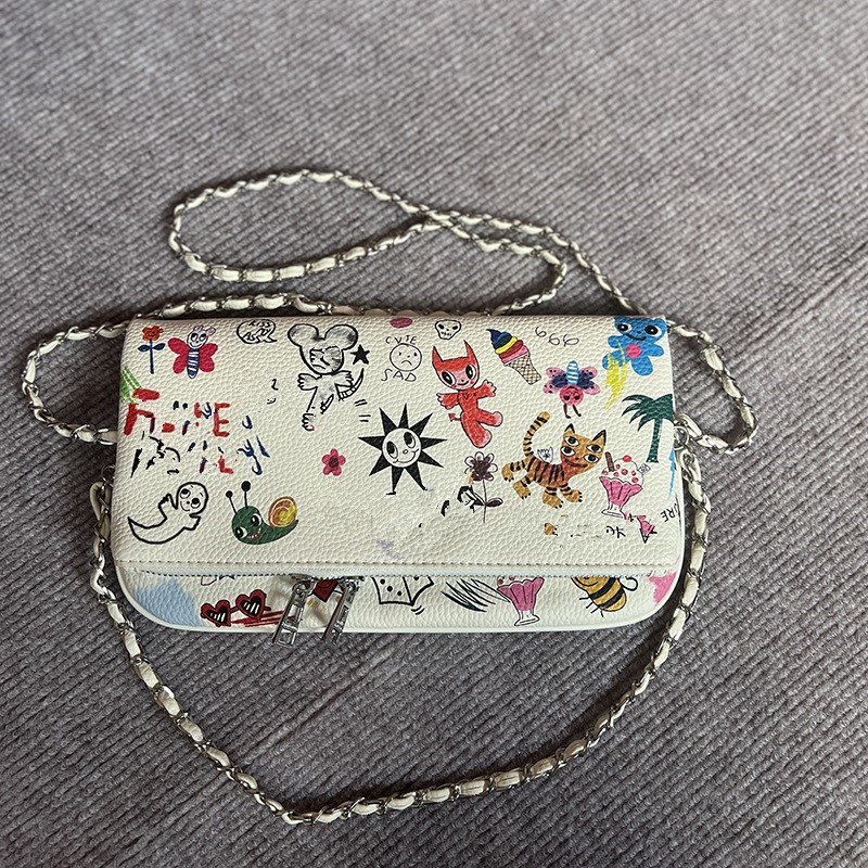 Nouveau Graffiti Illustration  - Women'S Kipling Bags avis et prix